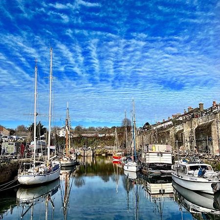 Stunning Yacht Sea Lion In Charlestown Harbour, Cornwall Hotel Exterior foto