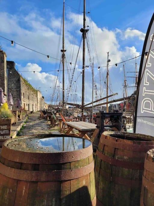 Stunning Yacht Sea Lion In Charlestown Harbour, Cornwall Hotel Exterior foto